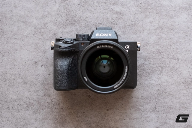 Trên tay và trải nghiệm nhanh Sony A7 V: Khi dòng A7 "quốc dân" chạm ngưỡng cao cấp - Ảnh 1.