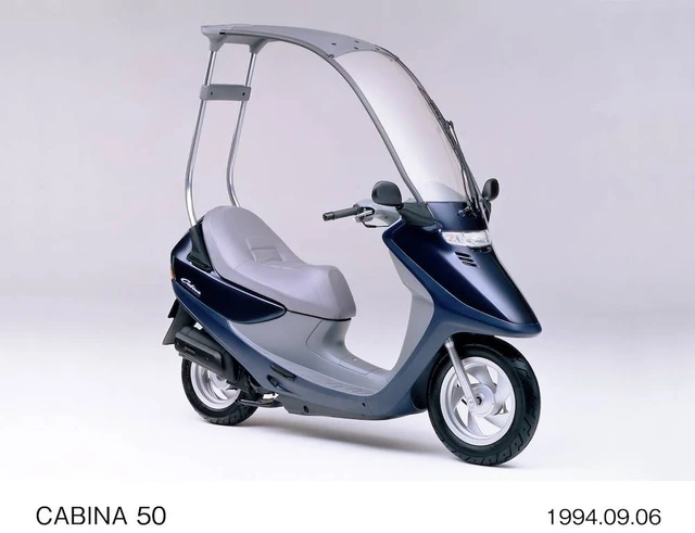 Honda Cabina: siêu phẩm xe tay ga có mái che và gạt nước thập niên 90 thách thức mọi giới hạn vật lý - Ảnh 2.