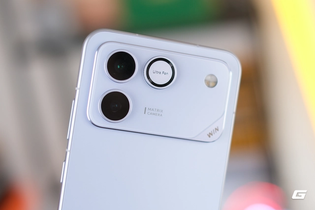 Trên tay điện thoại pin 10.000mAh - Ảnh 9.