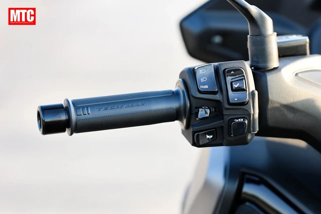 Chi tiết 9 nâng cấp trên XMAX Tech MAX 2026: Chiếc xe tay ga cao cấp tiệm cận sự hoàn hảo - Ảnh 2.