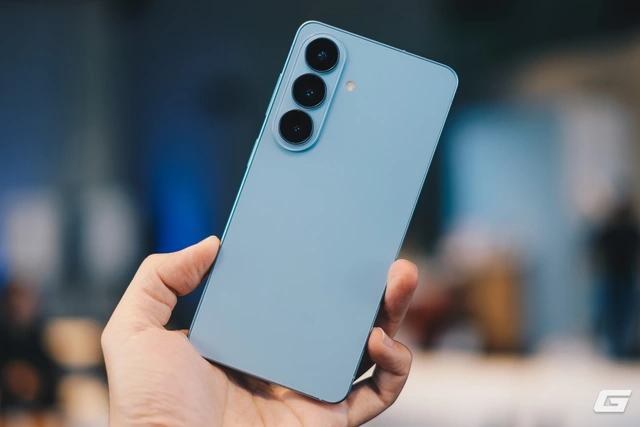 Samsung Galaxy S26 vs. Galaxy S25: Có gì thay đổi và bạn nên mua mẫu nào? - Ảnh 3.