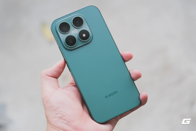 Điện thoại nhỏ gọn đáng mua nhất của Xiaomi: Thiết kế cao cấp, chip khoẻ, pin lớn nhất, cầm lên là chỉ muốn dùng luôn - Ảnh 2.