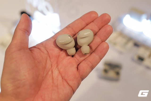 Sony WF-1000XM6 chính thức có giá 7,99 triệu đồng tại Việt Nam: Thiết kế mới, ANC mạnh hơn 25%, nâng cấp chip QN3e và driver mới - Ảnh 5.