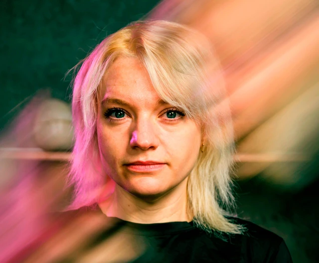 Người "dạy đạo đức" cho AI Claude là ai? Bên trong bản tài liệu 30.000 từ đang định hình cách chatbot cư xử với con người - Ảnh 1.