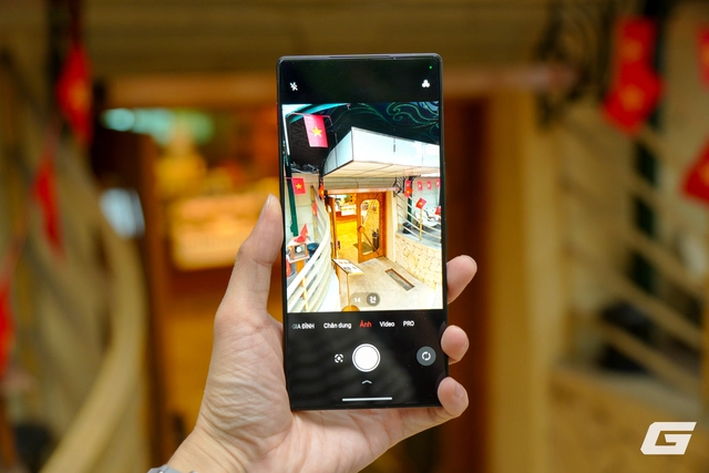 REDMAGIC 11 Air: Gaming phone đẹp hiếm thấy, mỏng nhẹ nhưng pin trâu, chơi game “chiến” thật sự nhưng camera xứng đáng phải chê - Ảnh 15.