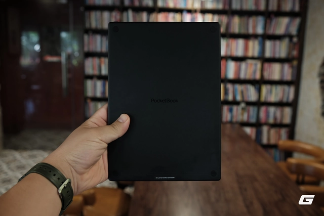 Trên tay nhanh PocketBook InkPad One: Màn hình 10.3 inch, thiết kế siêu mỏng, nhưng nói không với Android! - Ảnh 2.