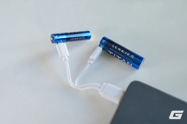 Dùng thử pin tiểu sạc lại qua USB-C: Hợp với các thiết bị “ngốn pin”, khỏi lo dòng yếu làm tụt hiệu năng, chảy nước - Ảnh 4.