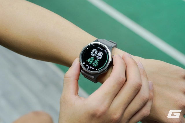 Dùng thử OPPO Watch X3: 2 tuần mới sạc lại 1 lần, vỏ titan đẹp, nhẹ, tính năng sức khỏe chuyên sâu nhưng mức giá là rào cản lớn nhất - Ảnh 1.