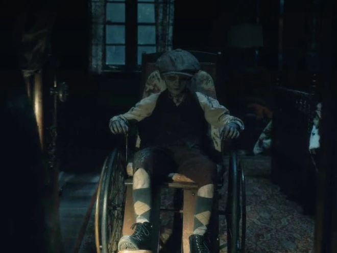 Giải m&atilde; những con ma trong The Haunting of Hill House - Ảnh 7.