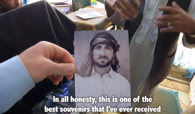 Đ&acirc;y l&agrave; chiếc m&aacute;y ảnh 100 năm tuổi của nhiếp ảnh gia ch&acirc;n dung người Afghanistan - Ảnh 4.