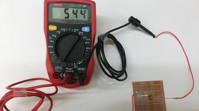 Sử dụng d&acirc;y dẫn nano sinh ra từ vi khuẩn, c&aacute;c nh&agrave; khoa học tạo ra được điện từ kh&ocirc;ng kh&iacute; - Ảnh 1.