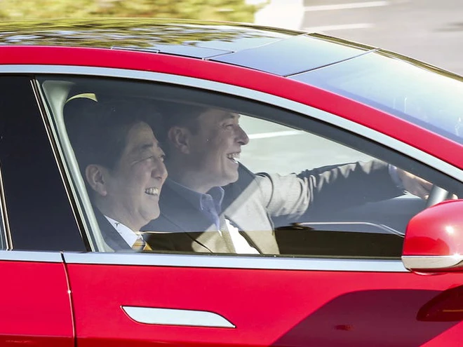 Một ng&agrave;y l&agrave;m việc của tỷ ph&uacute; Elon Musk diễn ra như thế n&agrave;o? - Ảnh 11.