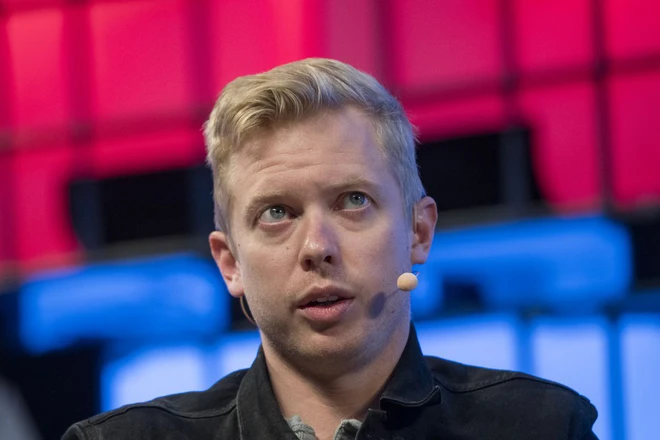 CEO Reddit chỉ tr&iacute;ch TikTok l&agrave; k&iacute; sinh tr&ugrave;ng v&igrave; khả năng theo d&otilde;i người d&ugrave;ng qu&aacute; đ&aacute;ng sợ - Ảnh 1.