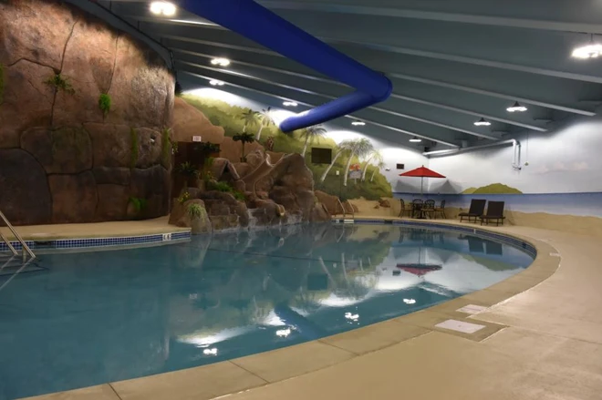 Tr&aacute;nh Covid-19, giới tỉ ph&uacute; đổ x&ocirc; đi mua căn hộ tr&uacute; ẩn triệu đ&ocirc; trong l&ograve;ng đất, được cải tạo từ hầm t&ecirc;n lửa hạt nh&acirc;n - Ảnh 5.