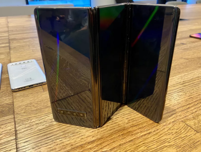 Chiếc điện thoại m&agrave;n h&igrave;nh cuộn đầu ti&ecirc;n tr&ecirc;n thế giới l&agrave; đ&acirc;y - Ảnh 5.