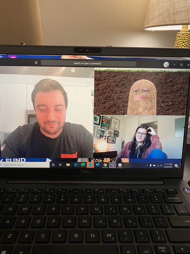 Kh&ocirc;ng biết c&aacute;ch tắt filter, chị sếp biến lu&ocirc;n th&agrave;nh củ khoai t&acirc;y trong suốt buổi họp online với nh&acirc;n vi&ecirc;n - Ảnh 1.