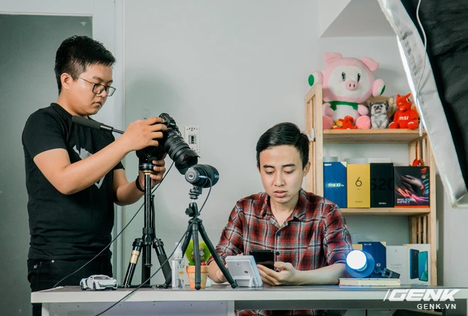 YouTuber c&ocirc;ng nghệ đang bước đầu khởi nghiệp đ&atilde; gặp Covid-19: kh&oacute; khăn, cơ hội v&agrave; slogan sẵn s&agrave;ng thay đổi như Chủ tịch Samsung - Ảnh 3.