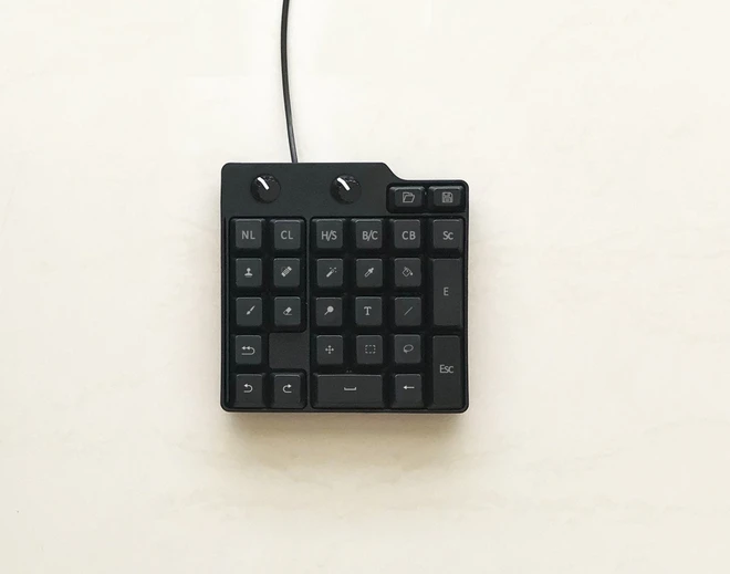 B&agrave;n ph&iacute;m trong mơ của designer: Chỉ c&oacute; 26 ph&iacute;m tương đương với 26 chức năng trong Photoshop, gi&aacute; gần 3 triệu đồng - Ảnh 1.