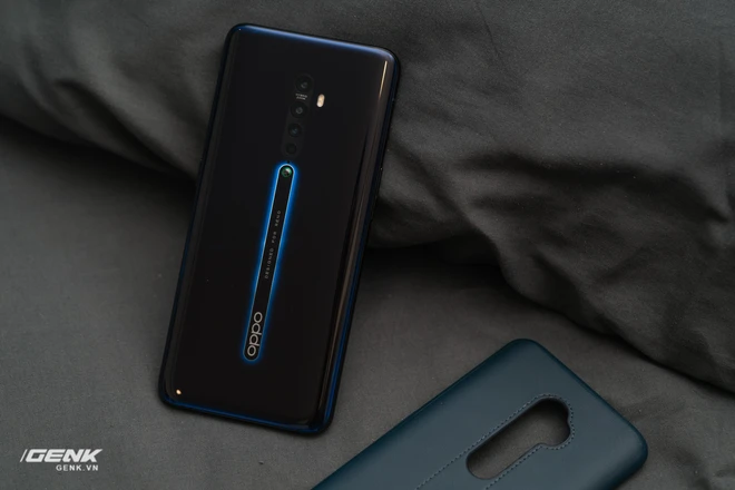 Trong tầm gi&aacute; 12 - 17 triệu, đ&acirc;y l&agrave; những mẫu smartphone đ&aacute;ng mua hơn iPhone SE 2020 mới - Ảnh 4.