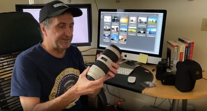 Trong t&uacute;i nhiếp ảnh gia của Nh&agrave; Trắng c&oacute; những g&igrave;? - Ảnh 3.