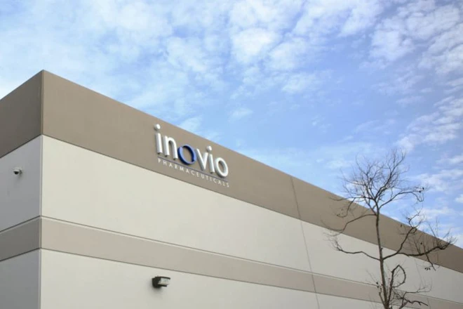 Một trong 7 loại vắc-xin COVID-19 nhận t&agrave;i trợ từ Bill Gates sẽ được thử nghiệm l&acirc;m s&agrave;ng tr&ecirc;n người đầu ti&ecirc;n trong h&ocirc;m nay - Ảnh 2.