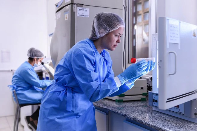 Đại dịch COVID-19 trong những tấm ảnh: Virus corona đ&atilde; thay đổi thế giới của ch&uacute;ng ta như thế n&agrave;o? - Ảnh 5.