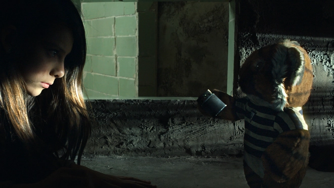 15 bộ phim sci-fi lặng lẽ ra mắt trong 2 năm qua, kh&ocirc;ng k&egrave;n kh&ocirc;ng trống nhưng chất lượng chẳng thua k&eacute;m bom tấn ch&uacute;t n&agrave;o - Ảnh 11.