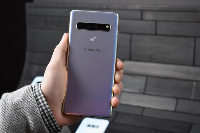 Samsung vẫn l&agrave; &ocirc;ng vua tr&ecirc;n thị trường smartphone 5G trong Q1/2020 - Ảnh 1.