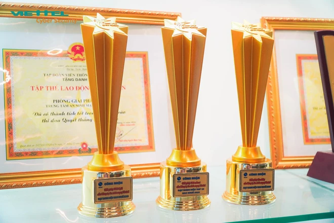 Hệ thống gi&aacute;m s&aacute;t an ninh mạng duy nhất Make in Vietnam do Viettel ph&aacute;t triển đạt giải Sao Khu&ecirc; 2020 - Ảnh 1.