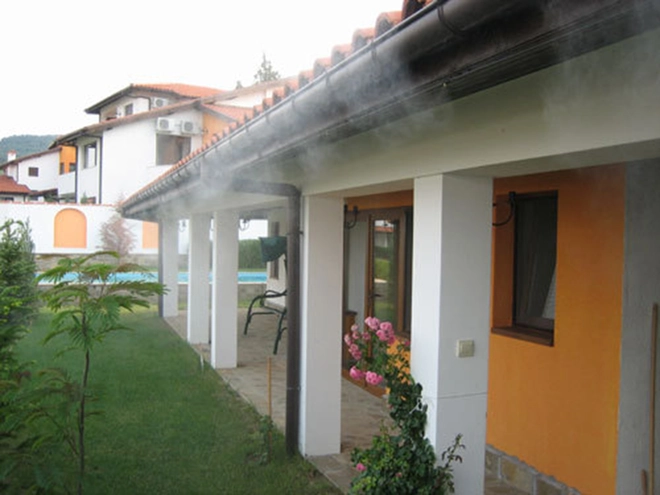 Đừng bật điều hòa cả ngày, trước tiên thử áp dụng những cách chống nóng này xem, đơn giản, tiết kiệm mà hiệu quả thấy rõ - Ảnh 1. Đừng bật điều hòa cả ngày, trước tiên thử áp dụng những cách chống nóng này xem, đơn giản, tiết kiệm mà hiệu quả thấy rõ - Ảnh 1.