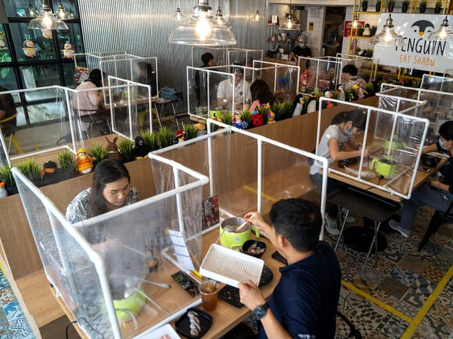 7749 phương ph&aacute;p gi&atilde;n c&aacute;ch x&atilde; hội cực độc đ&aacute;o của c&aacute;c nh&agrave; h&agrave;ng tr&ecirc;n thế giới khiến ai cũng phải mỉm cười - Ảnh 13.