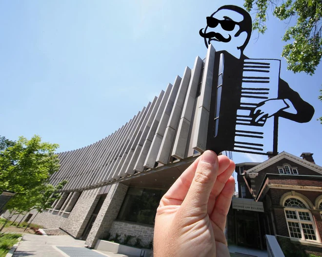 Chỉ cần cắt gh&eacute;p v&agrave;i mảnh giấy đơn giản, anh nghệ sĩ h&ocirc; biến ra h&agrave;ng loạt nh&acirc;n vật trong c&aacute;c bom tấn thế giới theo c&aacute;ch cực s&aacute;ng tạo - Ảnh 12.