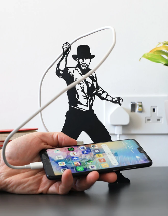 Chỉ cần cắt gh&eacute;p v&agrave;i mảnh giấy đơn giản, anh nghệ sĩ h&ocirc; biến ra h&agrave;ng loạt nh&acirc;n vật trong c&aacute;c bom tấn thế giới theo c&aacute;ch cực s&aacute;ng tạo - Ảnh 3.