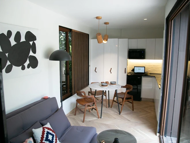 Đ&acirc;y l&agrave; mẫu nh&agrave; mini được l&agrave;m từ th&ugrave;ng xe container, tiện nghi đầy đủ lại c&ograve;n th&acirc;n thiện với m&ocirc;i trường, gi&aacute; hơn 1,1 tỉ đồng - Ảnh 20.