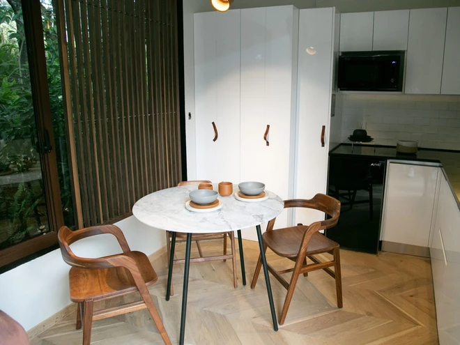 Đ&acirc;y l&agrave; mẫu nh&agrave; mini được l&agrave;m từ th&ugrave;ng xe container, tiện nghi đầy đủ lại c&ograve;n th&acirc;n thiện với m&ocirc;i trường, gi&aacute; hơn 1,1 tỉ đồng - Ảnh 25.