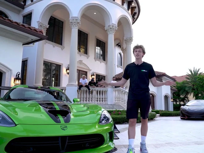 Mời bạn tham quan căn biệt thự triệu đ&ocirc; được 6 streamer Fortnite c&ugrave;ng nhau mua lại để sinh hoạt chung cho vui - Ảnh 2.