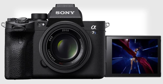 Sony c&ocirc;ng bố Mirrorless chuy&ecirc;n quay a7S III: M&agrave;n xoay lật, quay video 16-bit RAW, hệ thống lấy n&eacute;t mới - Ảnh 1.