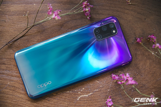Tr&ecirc;n tay OPPO A92 m&agrave;u t&iacute;m mới: mặt lưng lạ đẹp, gi&aacute; kh&ocirc;ng đổi - Ảnh 2.