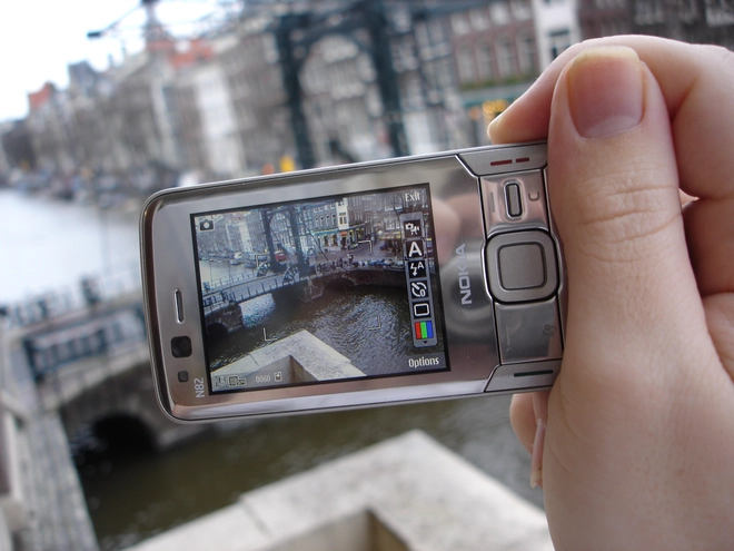 Ngược d&ograve;ng thời gian: Những chiếc điện thoại để lại dấu ấn s&acirc;u đậm trong nhiếp ảnh di động trước thời iPhone v&agrave; Android thống trị - Ảnh 7.