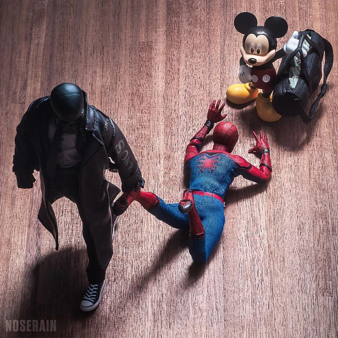 Th&aacute;n phục với khả năng s&aacute;ng tạo v&ocirc; hạn của nhiếp ảnh gia, chụp m&ocirc; h&igrave;nh đồ chơi th&ocirc;i m&agrave; cũng phải lung linh như poster phim bom tấn - Ảnh 12.