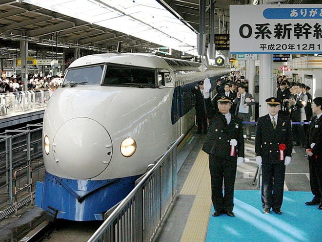 C&ugrave;ng nh&igrave;n lại lịch sử hoạt động của t&agrave;u si&ecirc;u tốc Shinkansen, niềm tự h&agrave;o Nhật Bản với phi&ecirc;n bản mới nhất c&oacute; thể chạy ngon ơ ngay cả khi động đất - Ảnh 17.