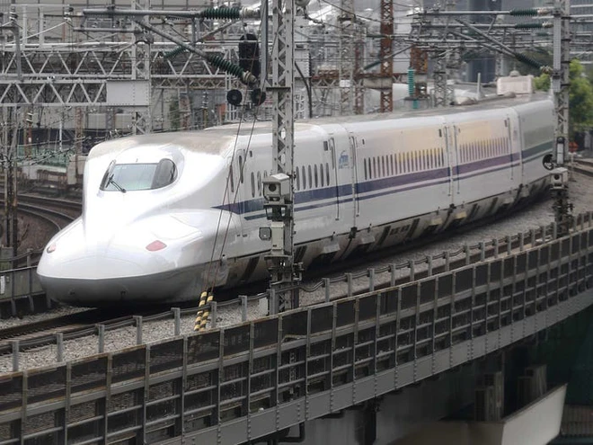 C&ugrave;ng nh&igrave;n lại lịch sử hoạt động của t&agrave;u si&ecirc;u tốc Shinkansen, niềm tự h&agrave;o Nhật Bản với phi&ecirc;n bản mới nhất c&oacute; thể chạy ngon ơ ngay cả khi động đất - Ảnh 6.