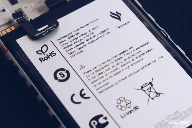 Mổ bụng Vsmart Live 4: Smartphone 4 triệu Make in Vietnam của VinSmart c&oacute; g&igrave; đặc biệt? - Ảnh 16.