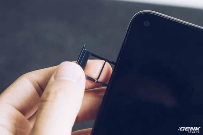 Mổ bụng Vsmart Live 4: Smartphone 4 triệu Make in Vietnam của VinSmart c&oacute; g&igrave; đặc biệt? - Ảnh 2.