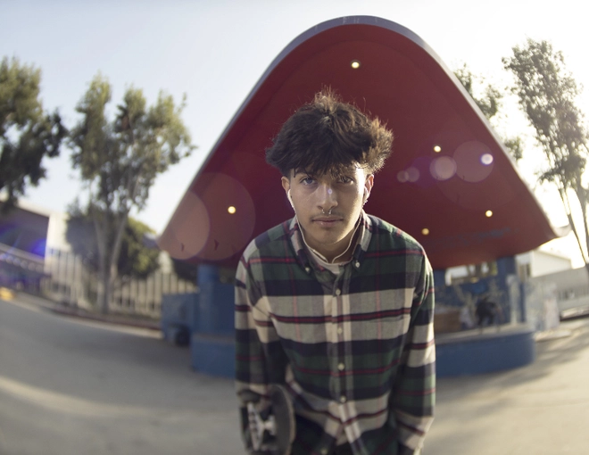 Những bức ảnh đẹp đến lạ thường được chụp bằng ống k&iacute;nh IMAX tr&ecirc;n m&aacute;y ảnh Full-frame - Ảnh 9.