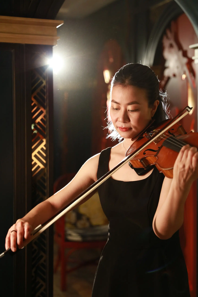 Chưa từng c&oacute;: Mỹ Linh, H&agrave; Trần, Uy&ecirc;n Linh v&agrave; gần 30 nghệ sĩ sẽ quy tụ trong MV đặc biệt ra mắt đ&uacute;ng 30 Tết! - Ảnh 14.