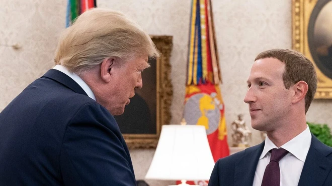 &Ocirc;ng Trump: Đ&aacute;ng lẽ t&ocirc;i đ&atilde; cấm Facebook, nhưng Mark Zuckerberg li&ecirc;n tục gọi điện rồi đến Nh&agrave; Trắng ăn tối - Ảnh 1.