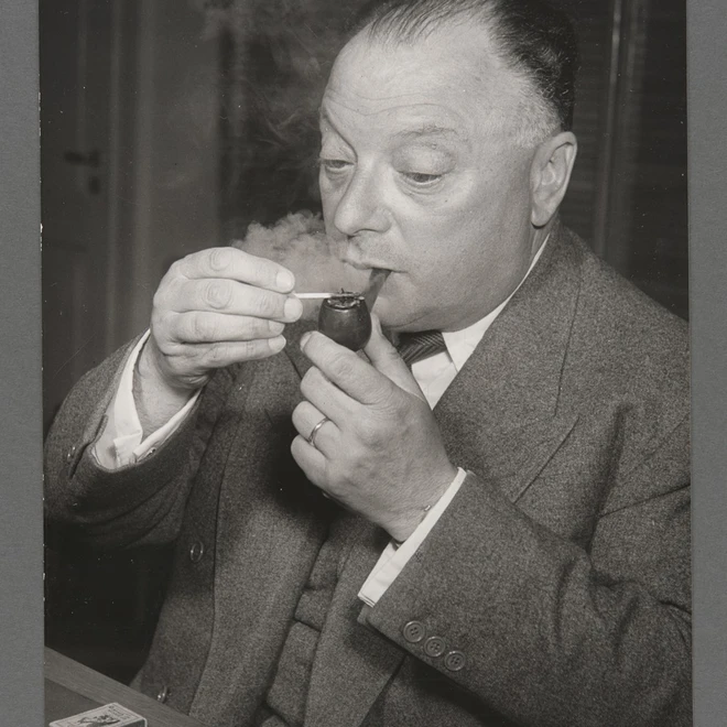 Pauli: Nh&agrave; khoa học c&oacute; nọc độc đ&aacute;ng sợ tới mức ngay cả Einstein cũng phải lạnh g&aacute;y khi tới gần - Ảnh 4.