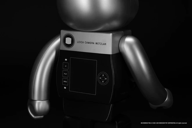 Sản phẩm tiếp theo mang thương hiệu Leica l&agrave; một ch&uacute; gấu, tiếc thay n&oacute; kh&ocirc;ng chụp ảnh được - Ảnh 3.