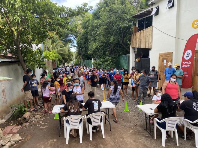 Trải nghiệm ng&agrave;y đầu ti&ecirc;n Bitcoin được hợp ph&aacute;p h&oacute;a ở El Salvador: Vạn sự khởi đầu nan! - Ảnh 7.